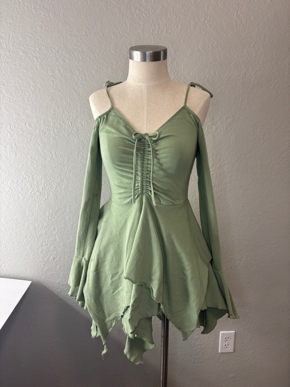 Current Mood Green Cold-Shoulder Lace-Up dress